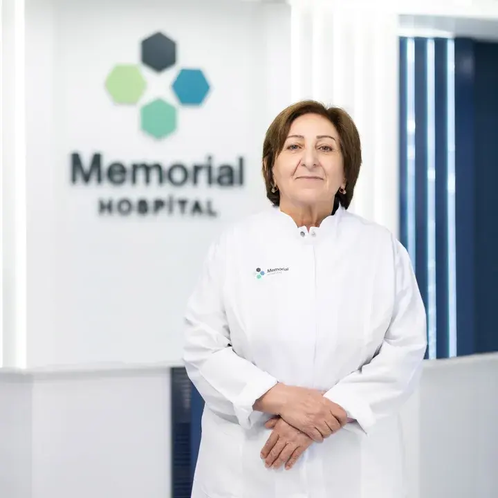 Azirə Əliyeva, Ginekoloq