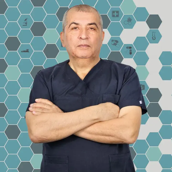 İnayət Hacıyev, Oftalmoloq